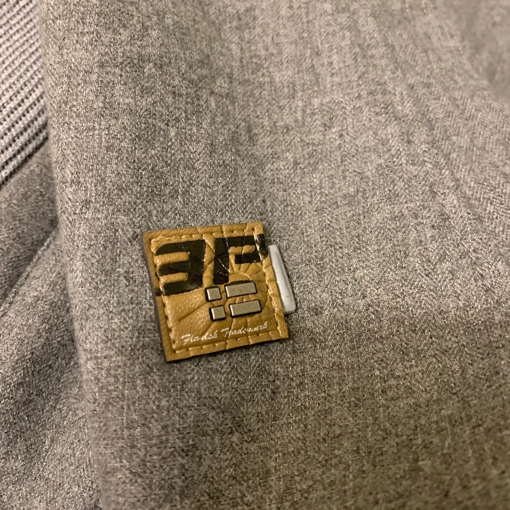 Cold weather jacket 🧥 ❄️⛄️ - Picture 4 of 8